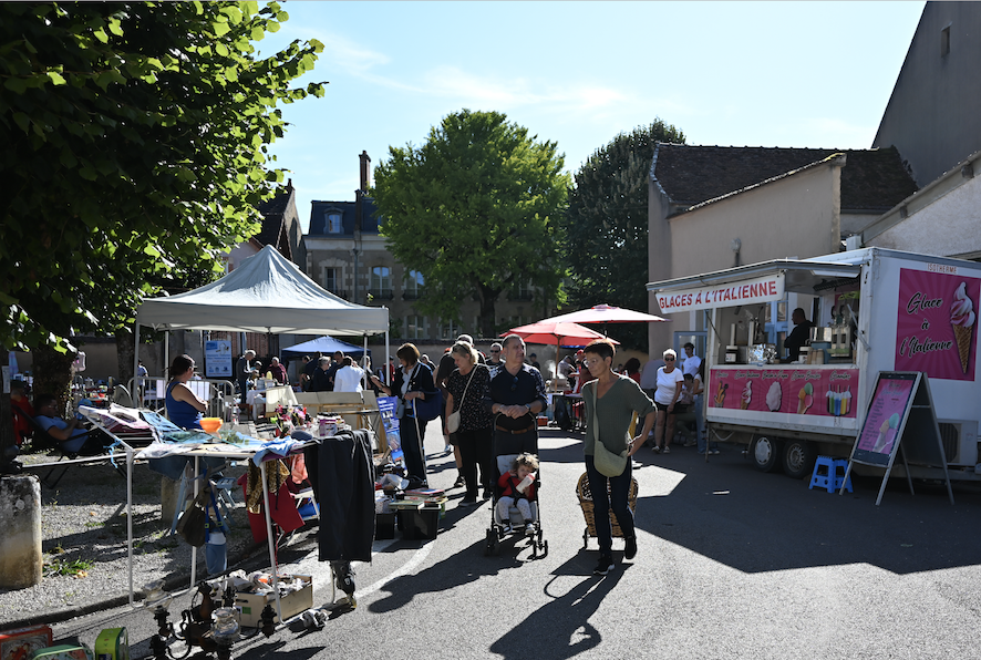 Photo de Vide-Greniers de L'Isle-sur-Serein