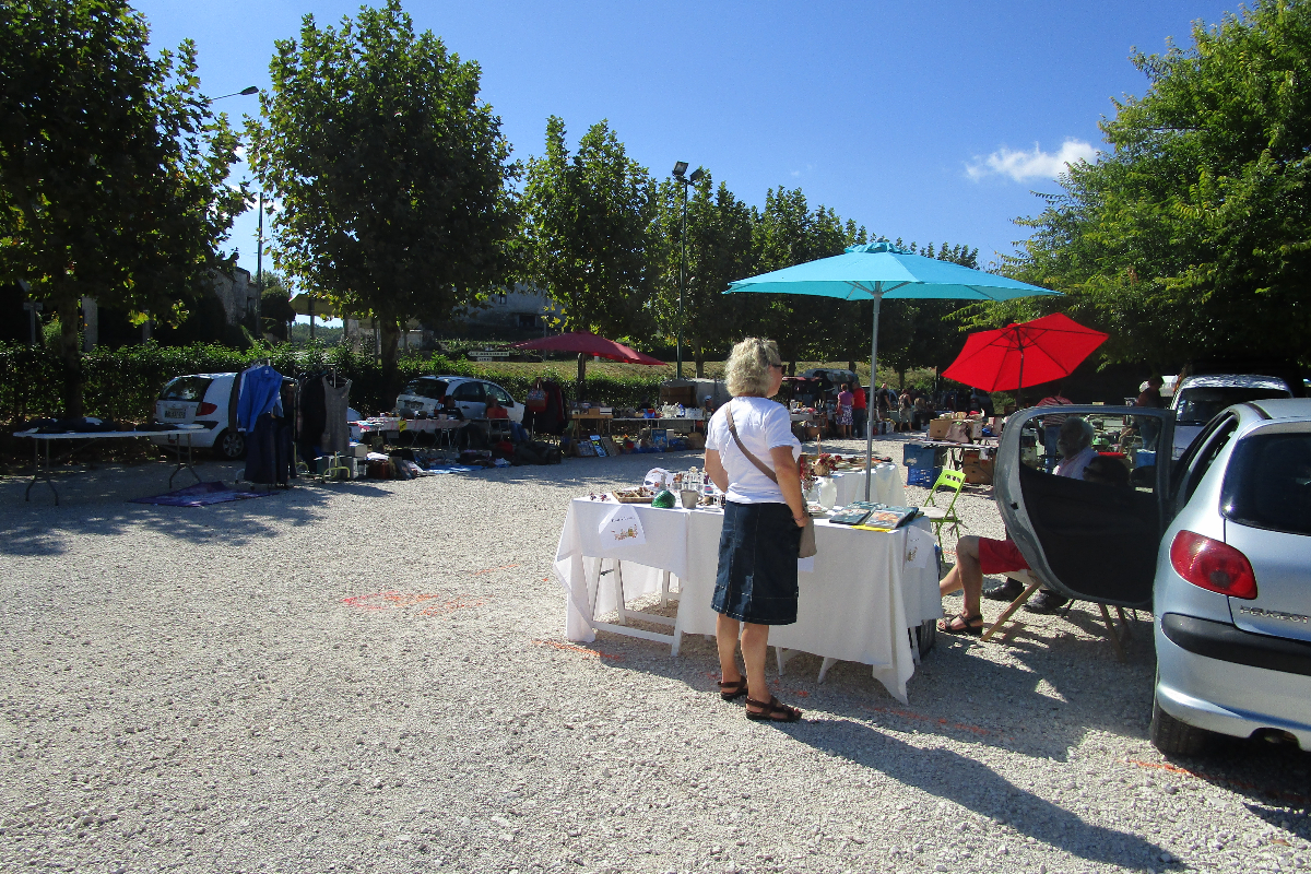 Photo de Vide-grenier